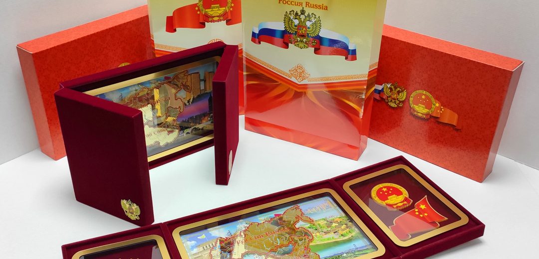 Воплощение российско-китайского добрососедства в представительских панно-триптихах